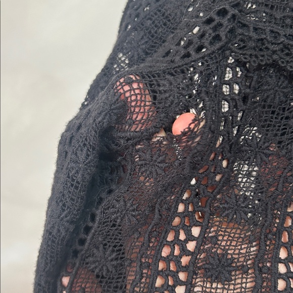 Sezane Madeline blouse, black, size 34, US size 2 XS - Picture 10 of 11